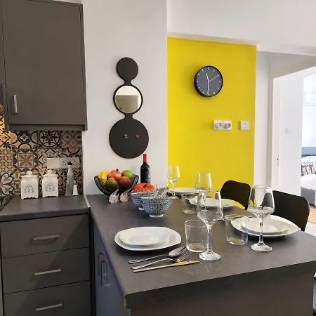 Frida's Cozy Two Bedroom * Larnaca