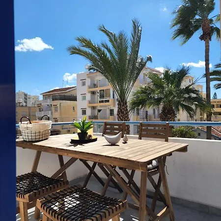 Frida's Cozy Two Bedroom * Larnaca