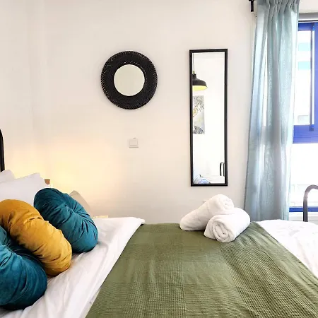 Frida's Cozy Two Bedroom *