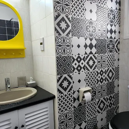 Apartmán Frida's Cozy Two Bedroom Larnaca