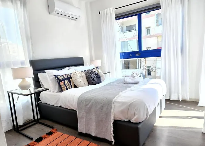 アパート Lazuli Frida Two Bedroom