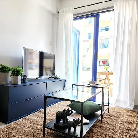شقة Lazuli Frida Two Bedroom *